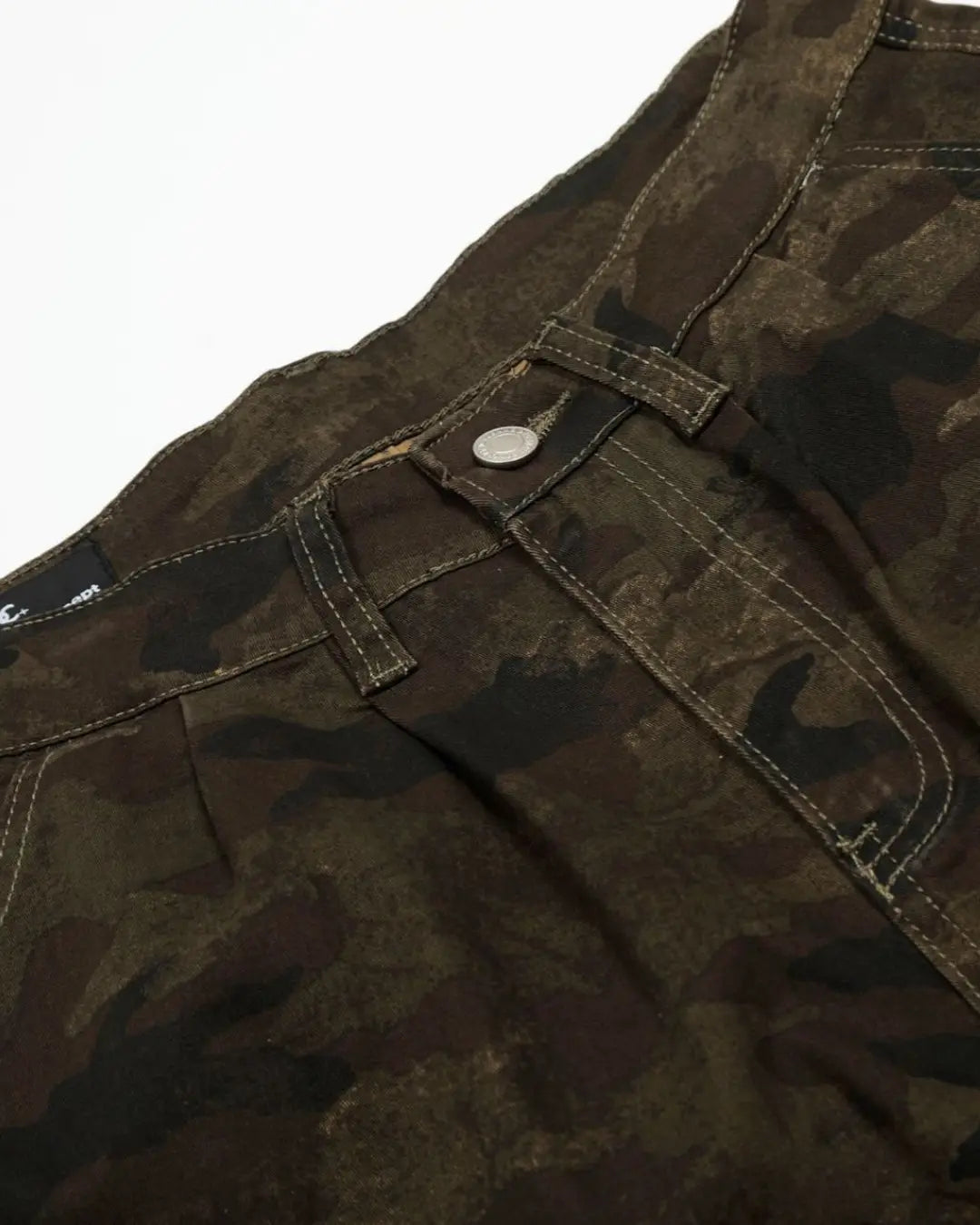 "HUNTER" Camo Jorts