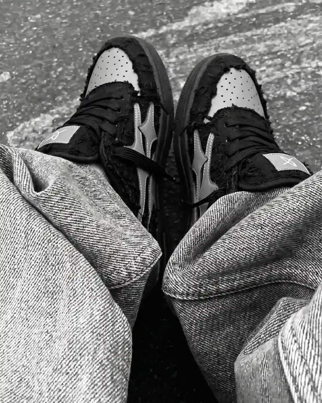 "AIRLINE" Carbon Black Sneakers